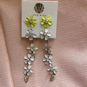 🏷John Wind Jewelry / Yellow & White sets of Earrings NWT
